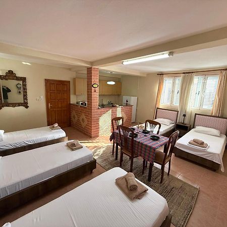 Shkodra Guest House 2 Exterior photo