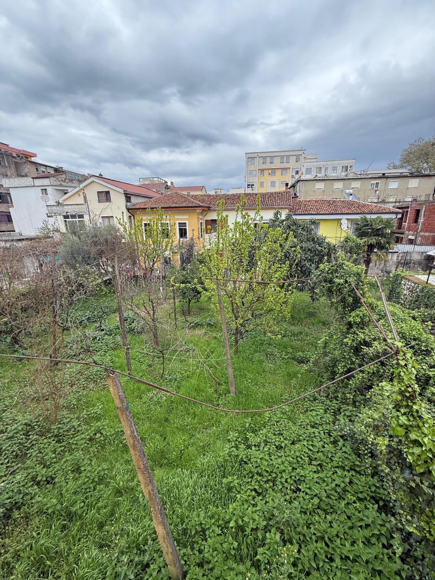 Shkodra Guest House 2 Exterior photo