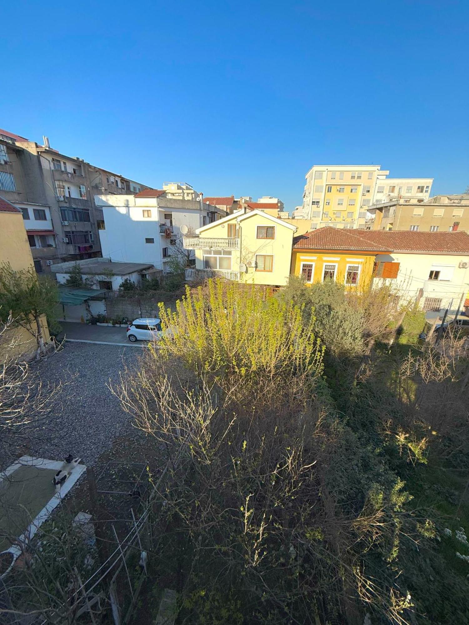 Shkodra Guest House 2 Exterior photo