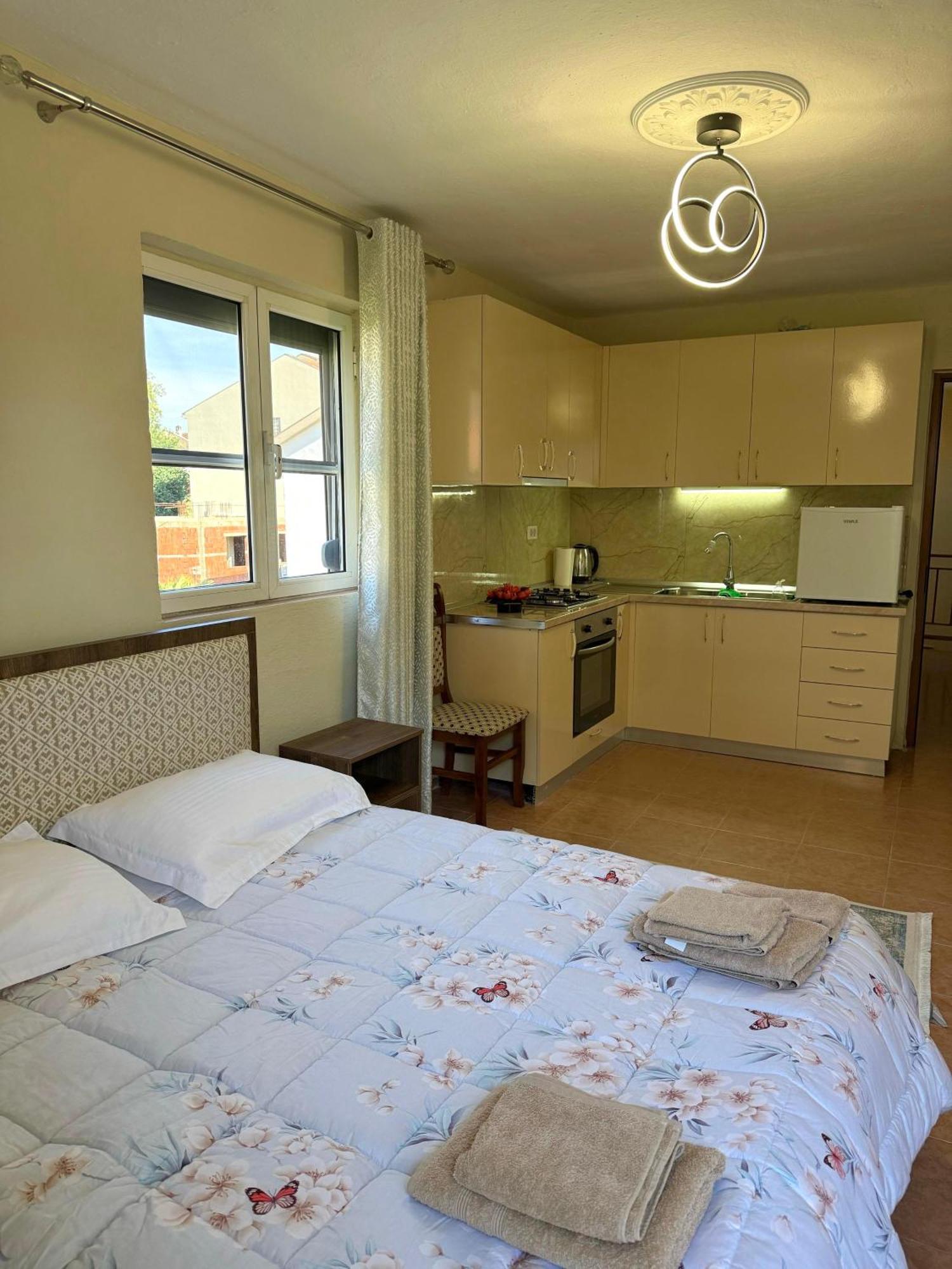 Shkodra Guest House 2 Exterior photo