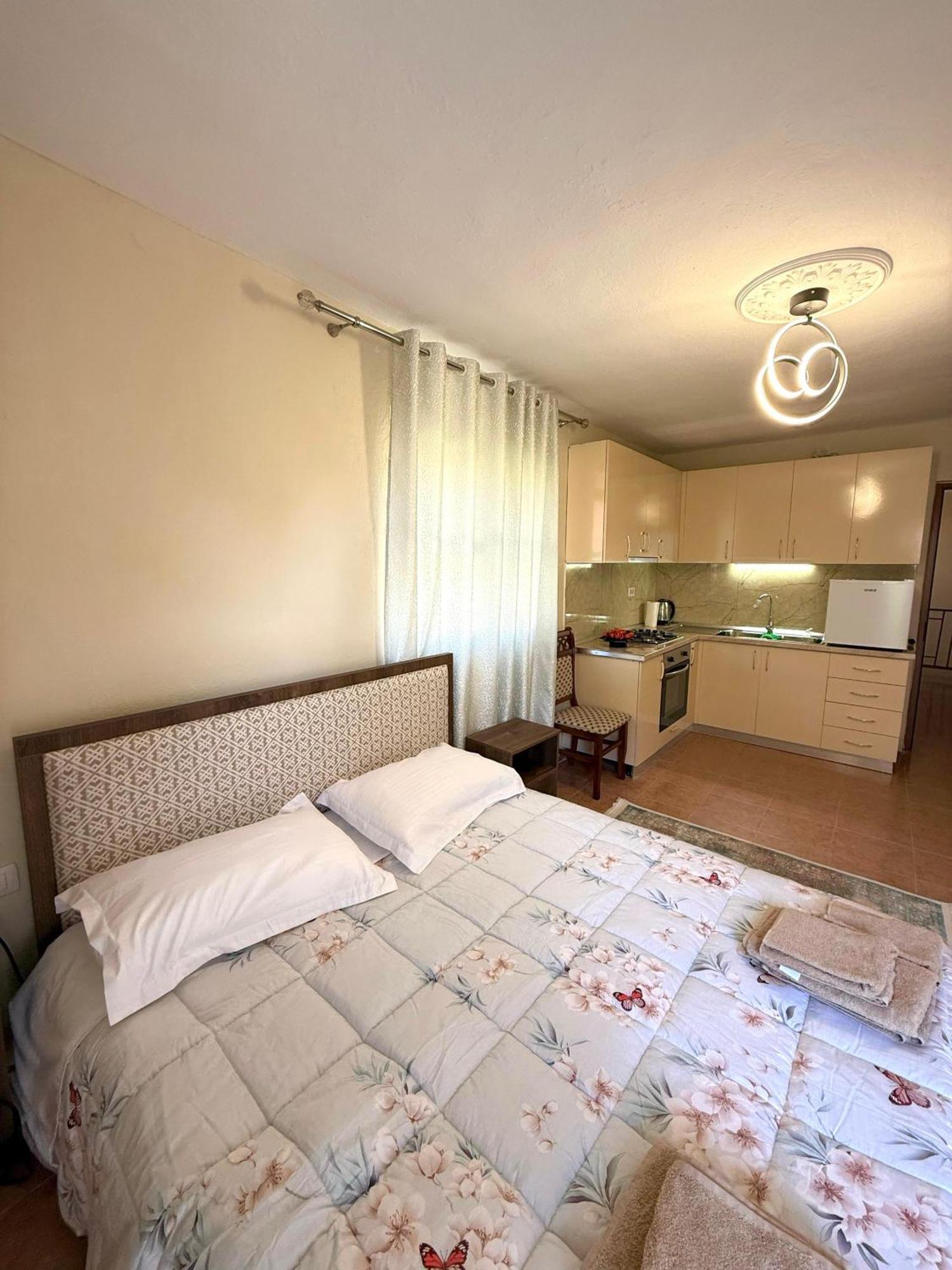 Shkodra Guest House 2 Exterior photo