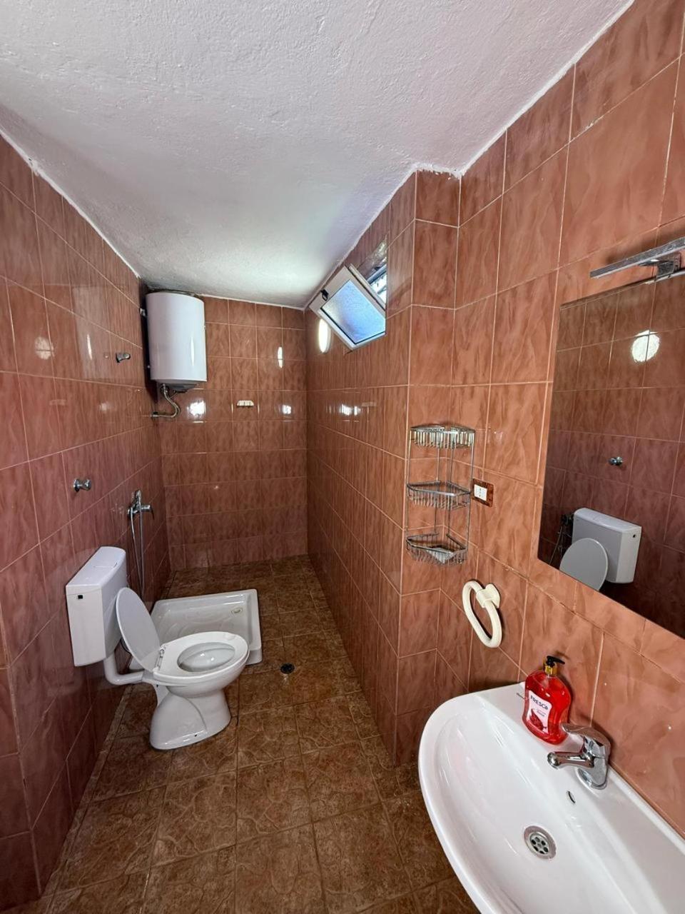 Shkodra Guest House 2 Exterior photo